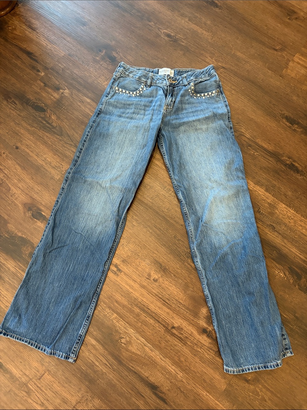 abercrombie kids low rise baggy Jeans with Studded Pockets